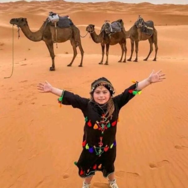 Safari de una noche en camello por el desierto de Merzouga