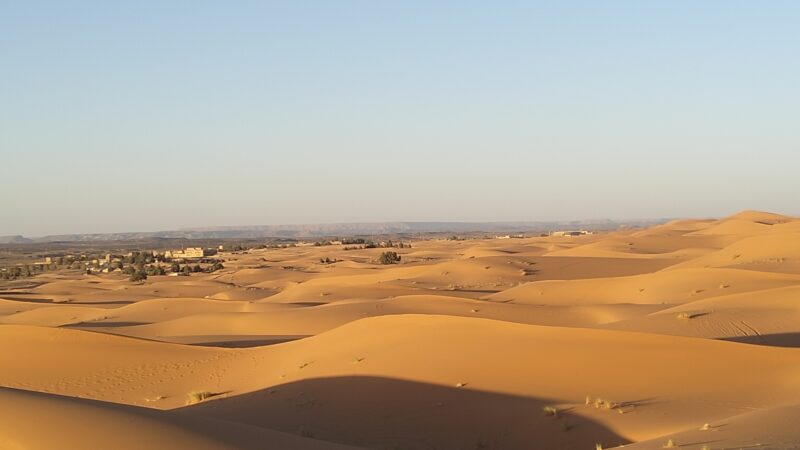 Safari de una noche en camello por el desierto de Merzouga